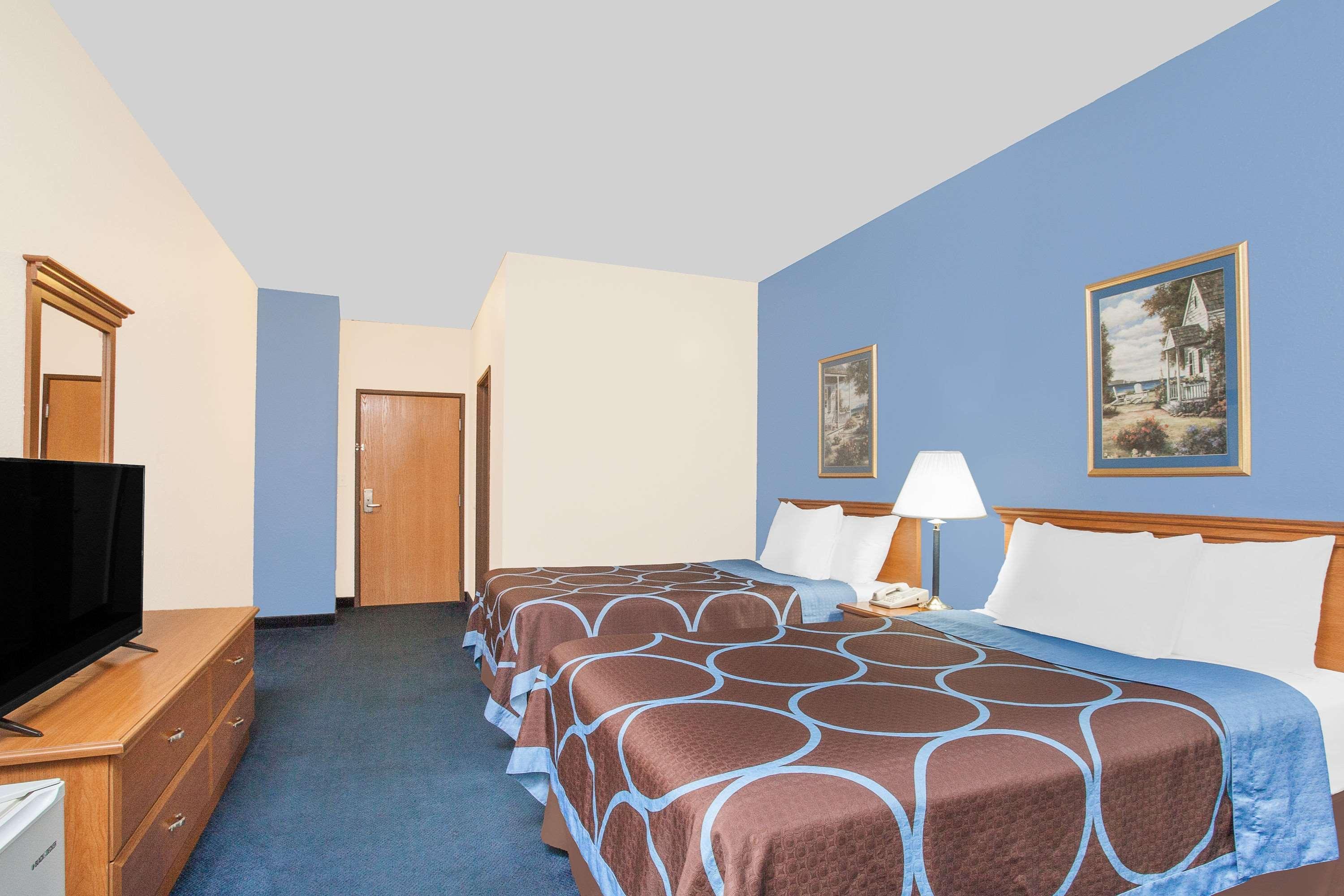 Super 8 By Wyndham Cobleskill Ny Exterior photo