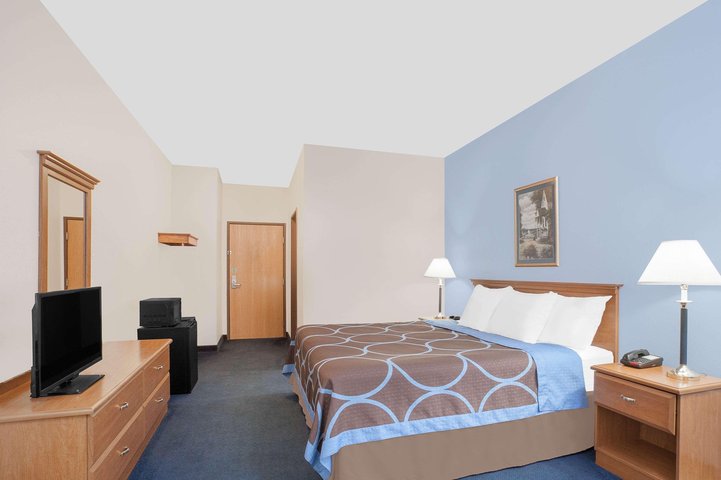 Super 8 By Wyndham Cobleskill Ny Exterior photo