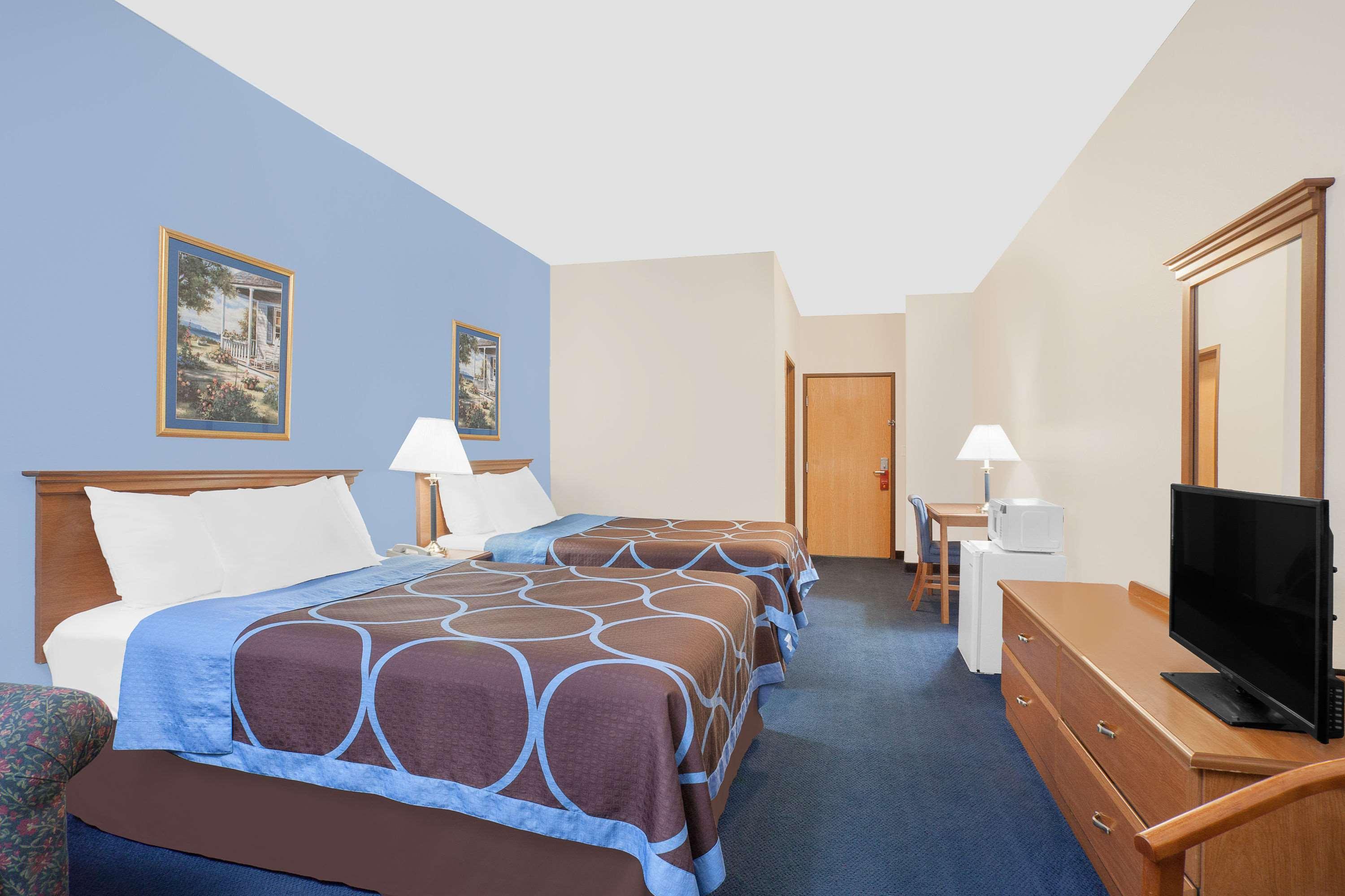 Super 8 By Wyndham Cobleskill Ny Exterior photo